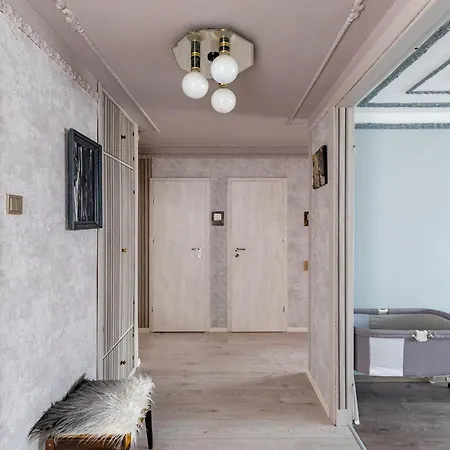 Step Into The 2 Bedroom By Homeystay Apartment Kaunas